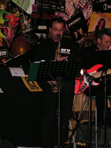Yves au saxophone et Franois  la basse.